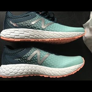 New Balance freshfoam women’s size 9 sneakers